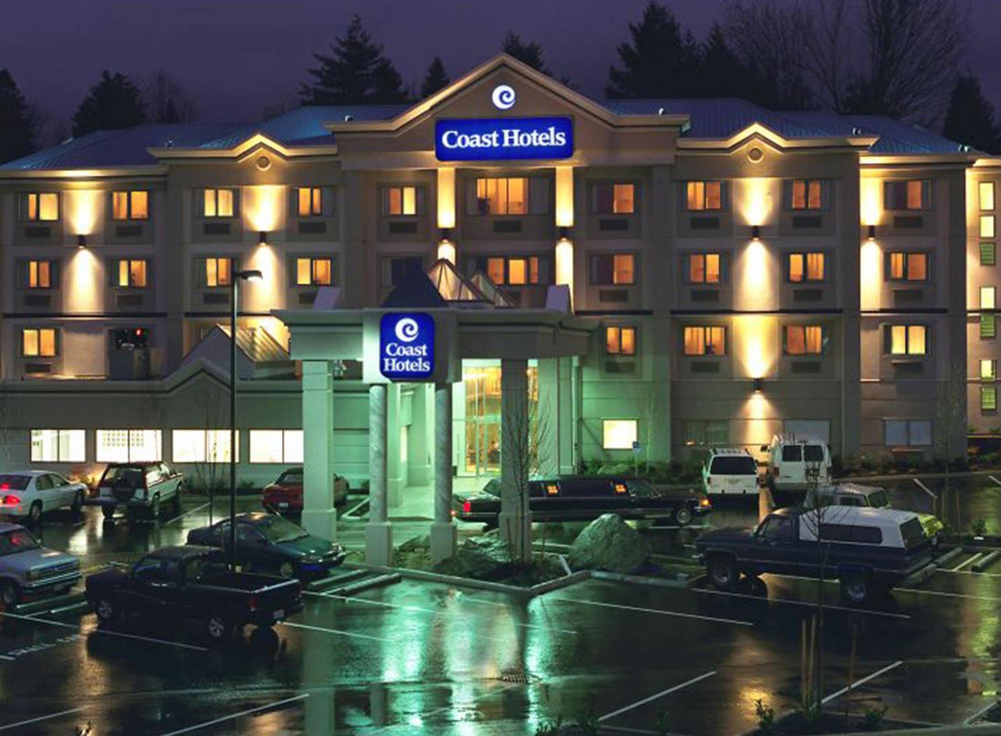 Coast Abbotsford Hotel & Suites Bagian luar foto